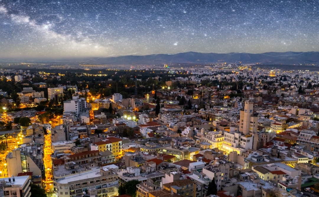 Nicosia bei Nacht